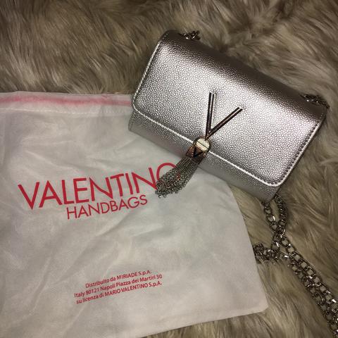 Valentino sales bag packaging