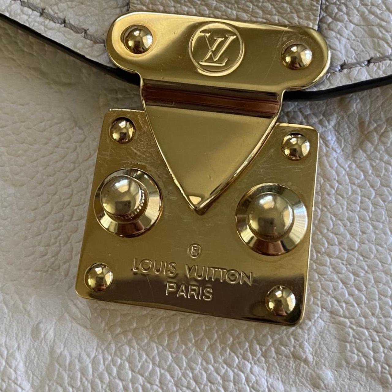 Louis Vuitton Pochette Métis Braided Empreinte Creme - Depop