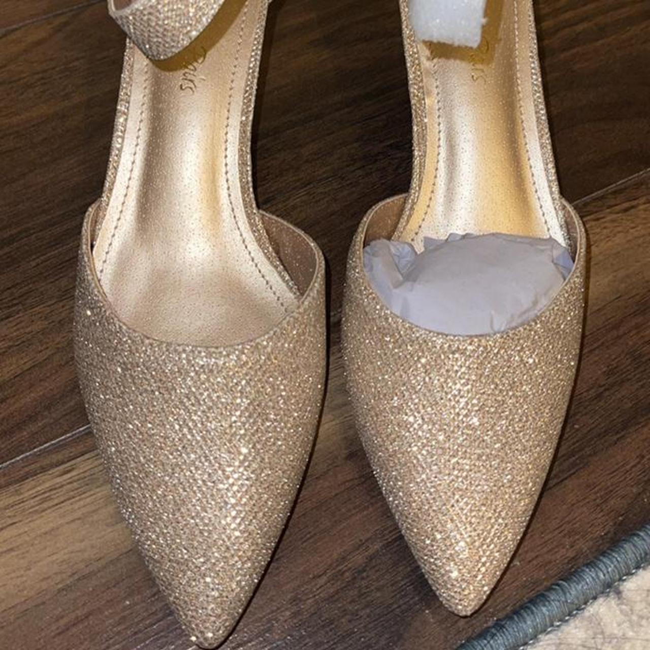 Low heel court champagne gold heels. Only tried on... - Depop