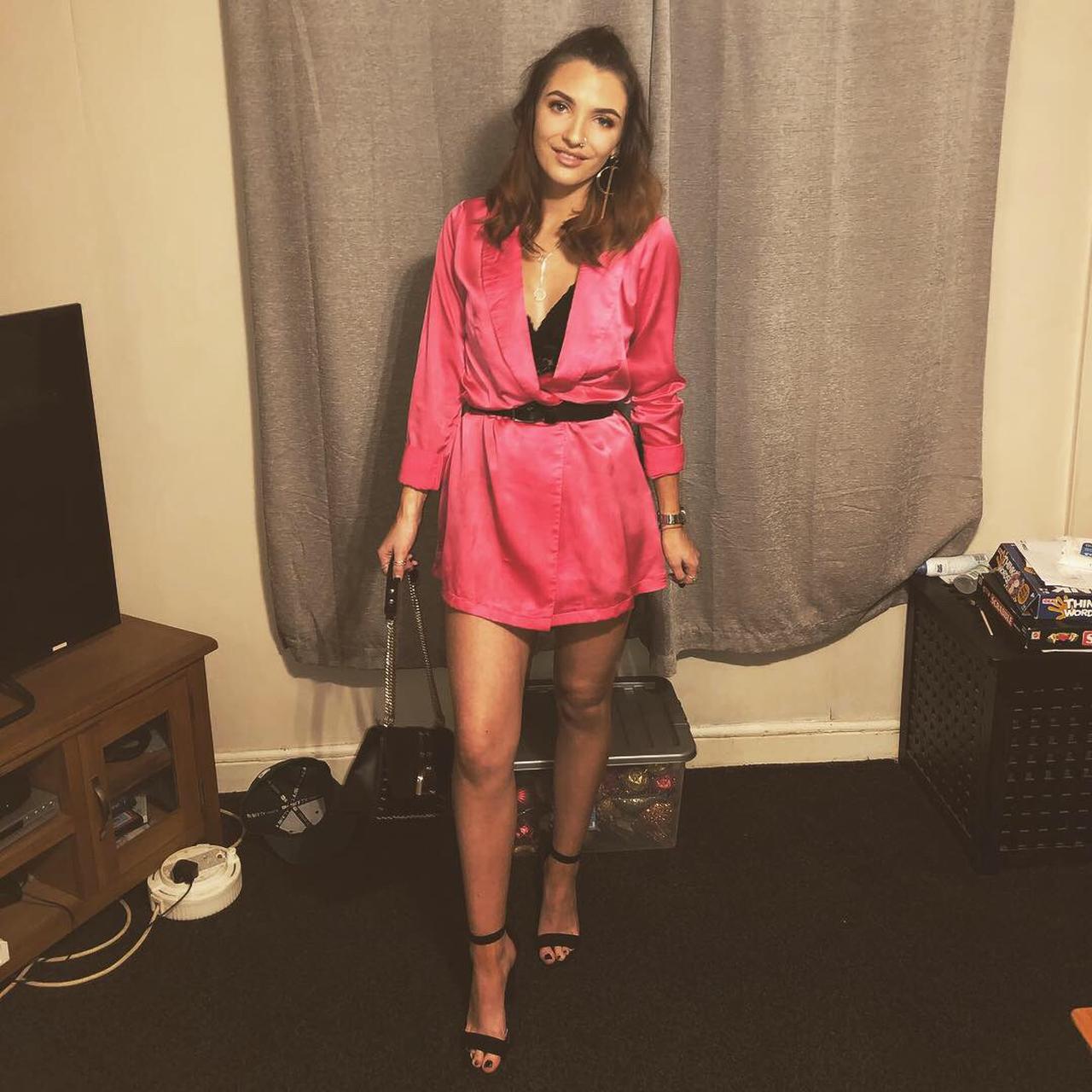 PLT pink blazer dress (Doesn't come with black Depop