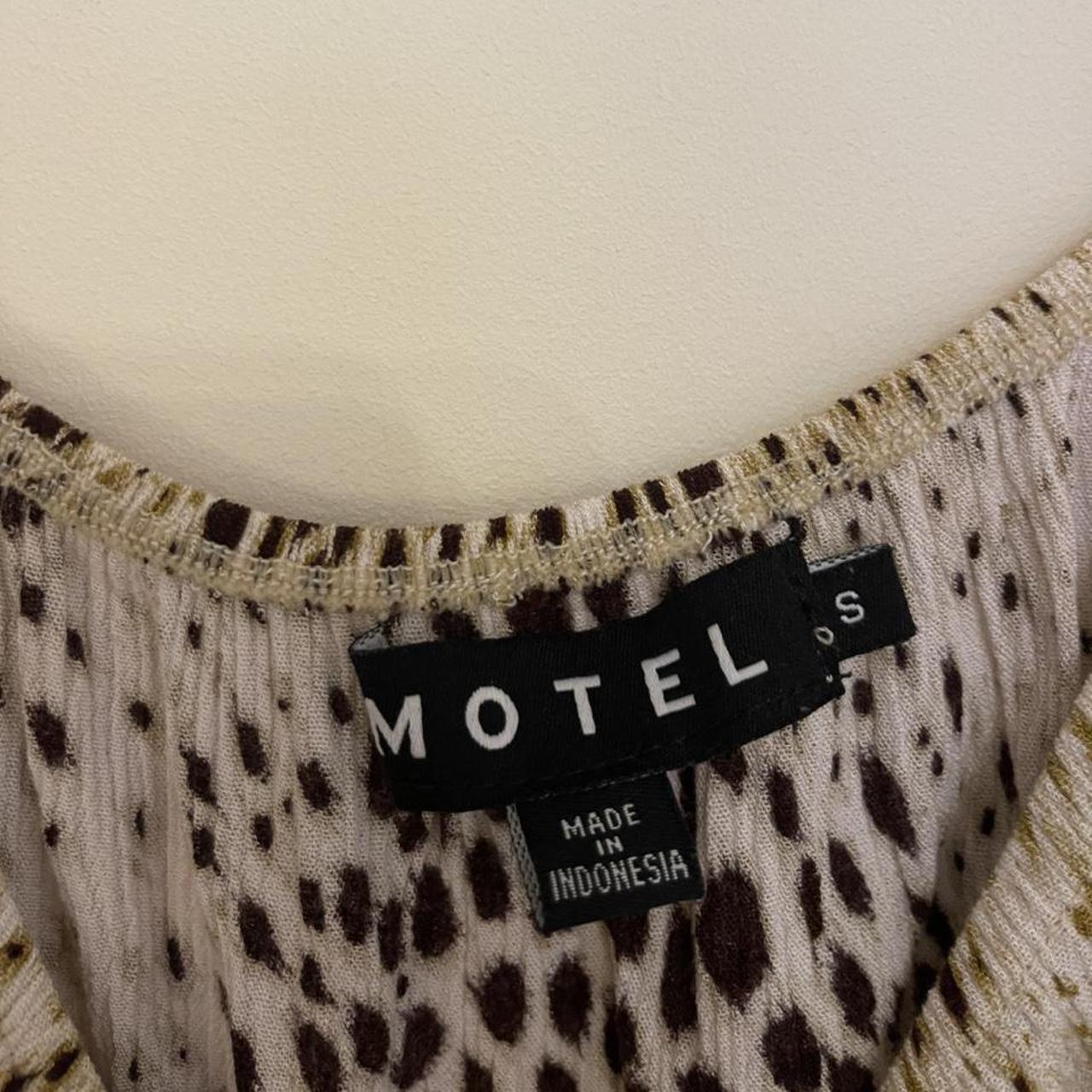 Motel rocks long sleeve crop top worn a few times Depop