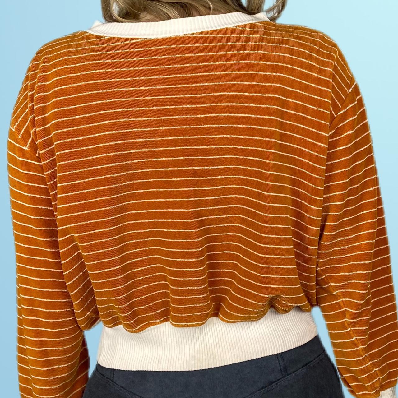 American Vintage Women's White and Tan Sweatshirt (3)