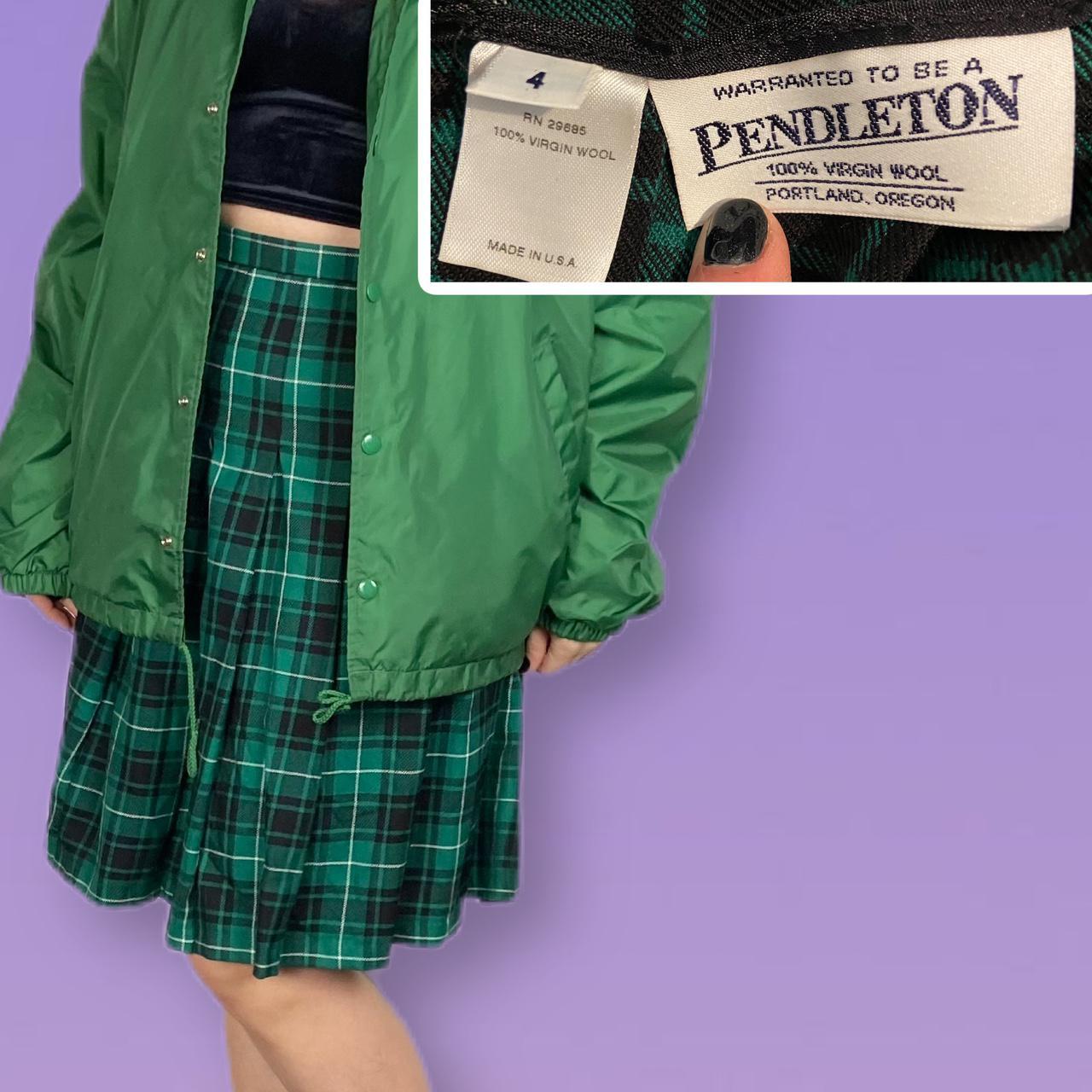 Product Image 3 - Green plaid skirt by Pendleton!
