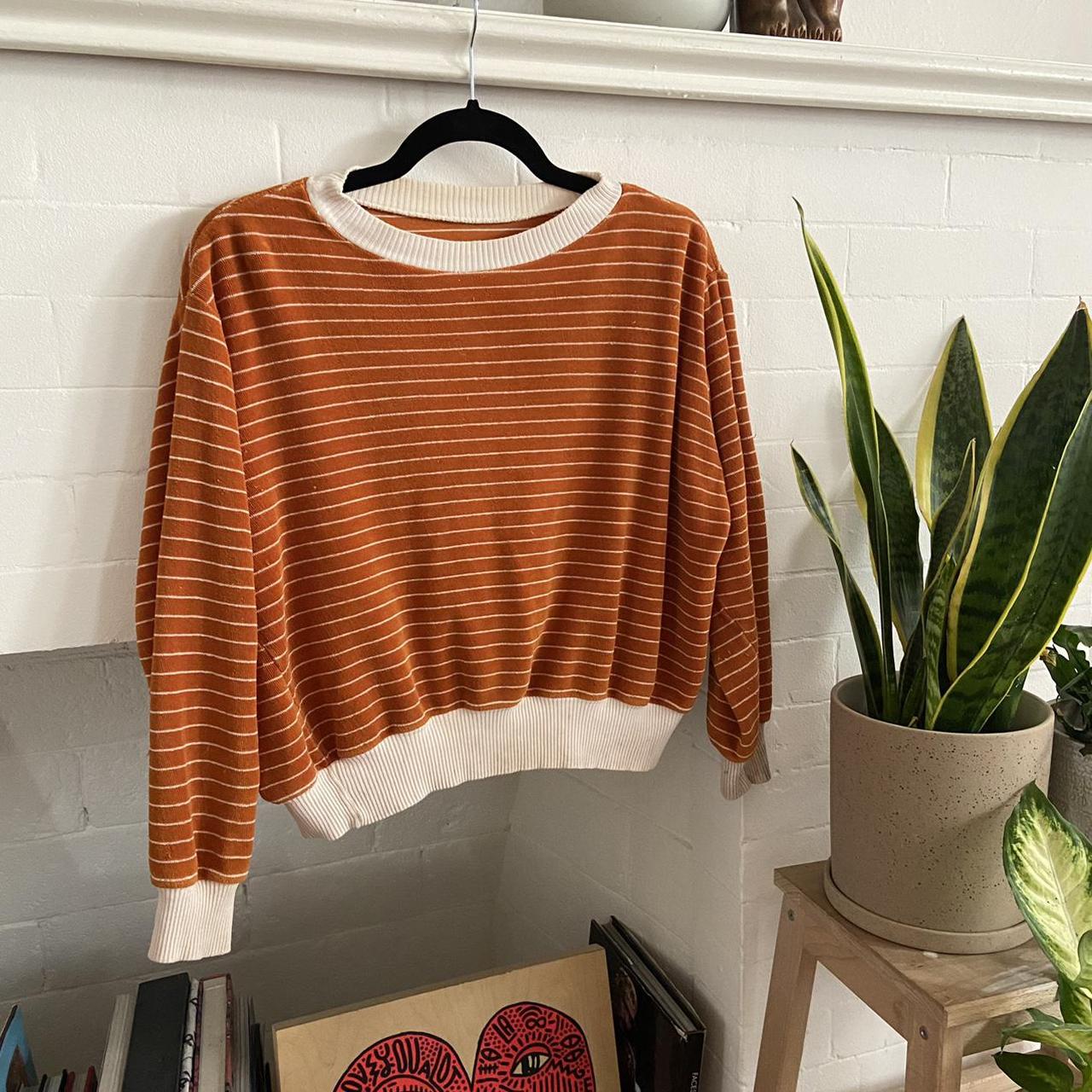 American Vintage Women's White and Tan Sweatshirt