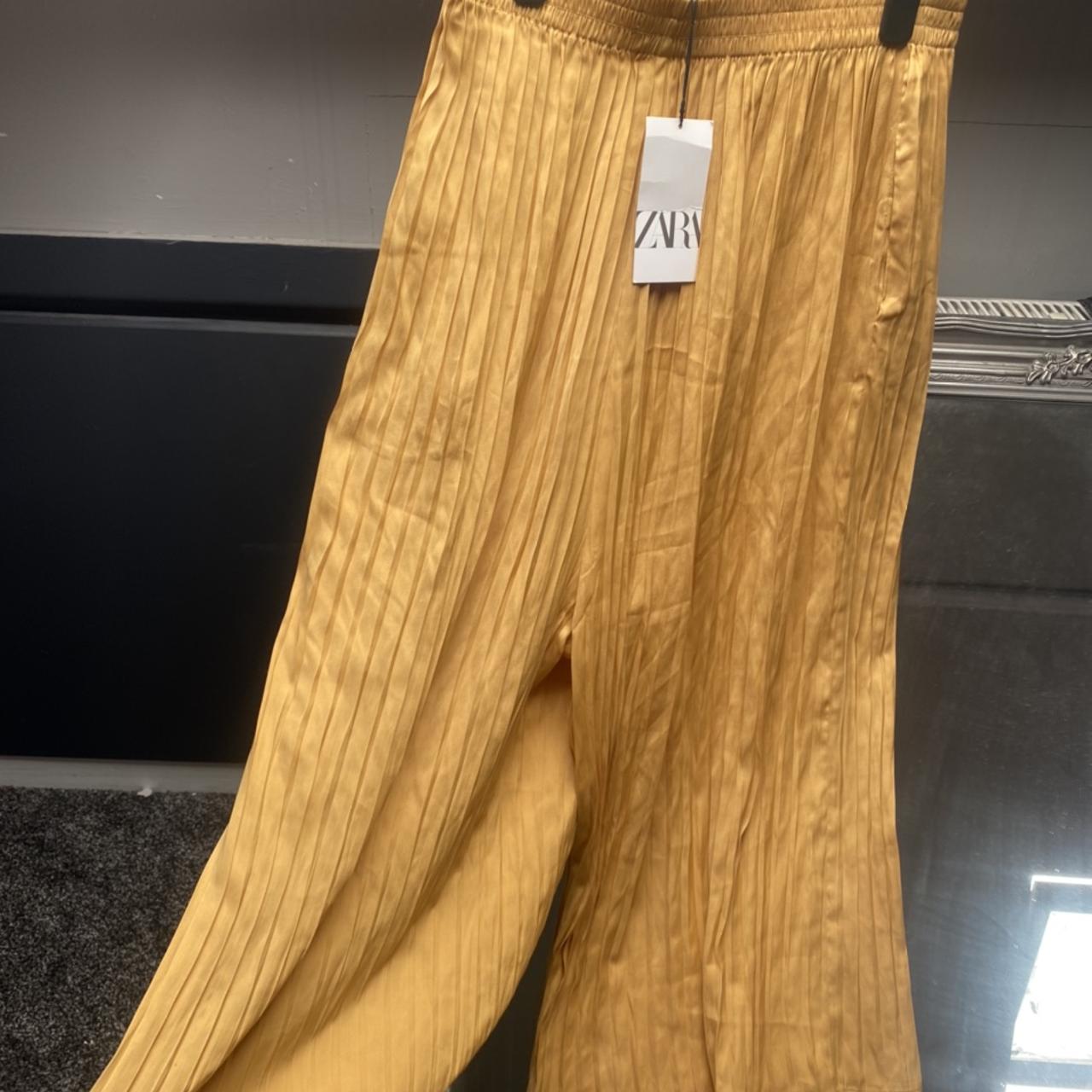 Mustard store trousers zara