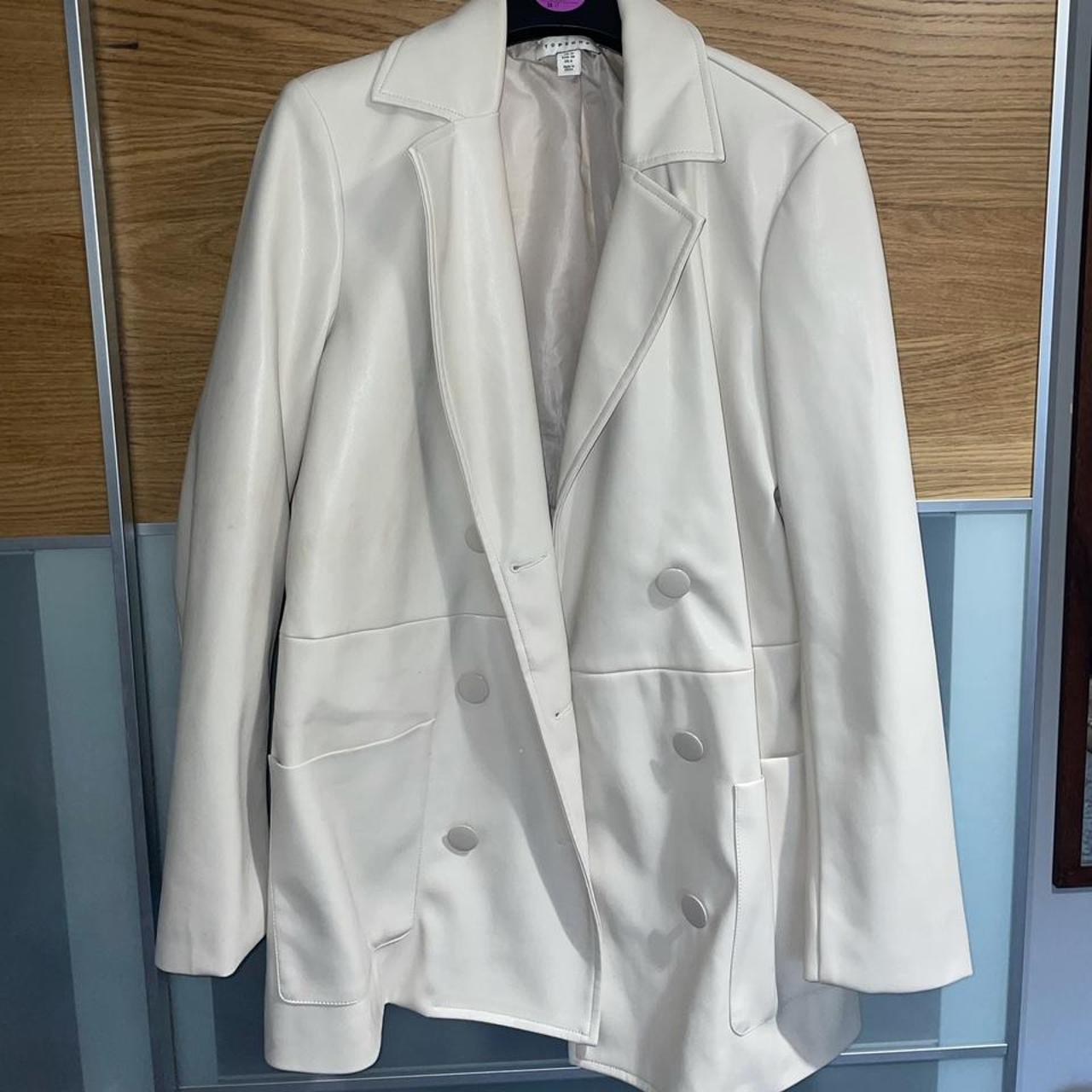 Women's Cream Jacket Depop