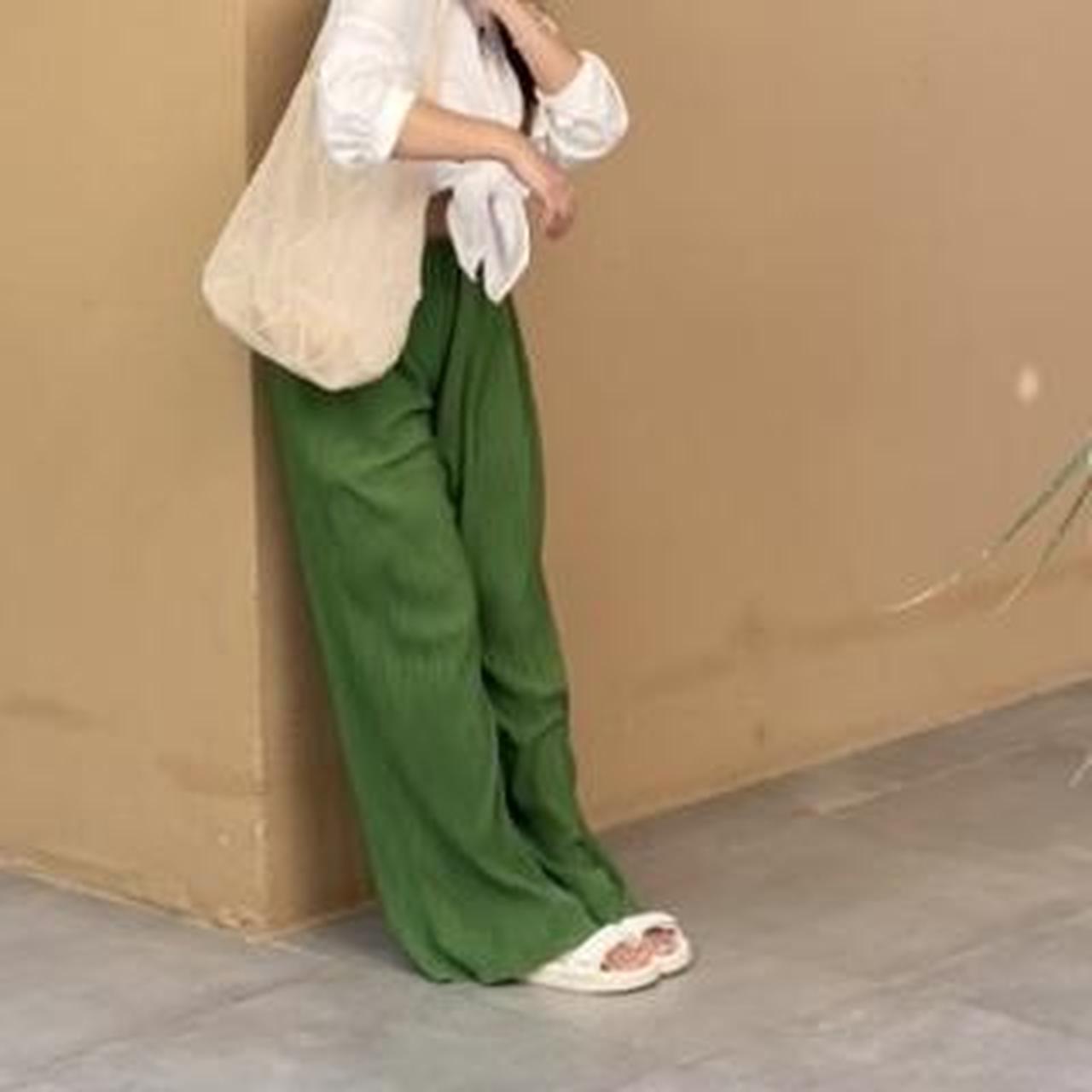Zara flowy plisse green trousers uk 10, worn once Depop
