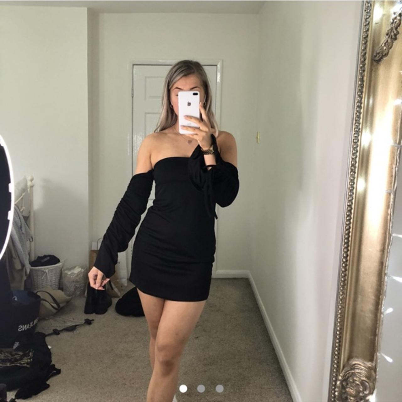 Boohoo Ruched Sleeve Mini Dress Quite a short... - Depop