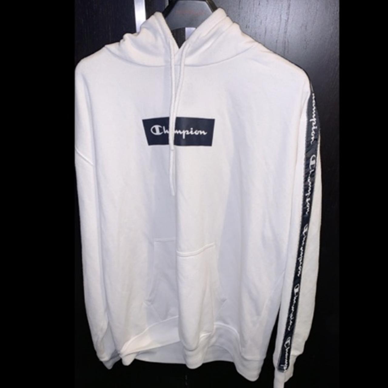 Champion hoodie box clearance logo