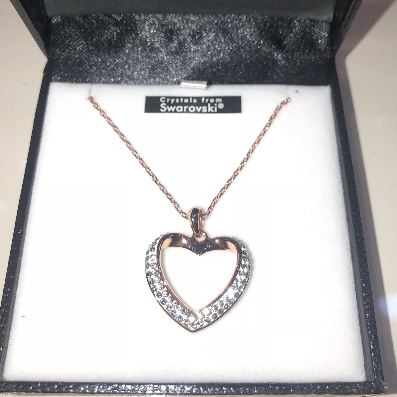 Warren James diamond pendant necklace, so cute !... - Depop