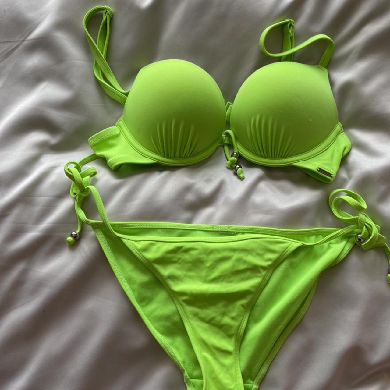 Green boux avenue bikini 32B top, size S... - Depop