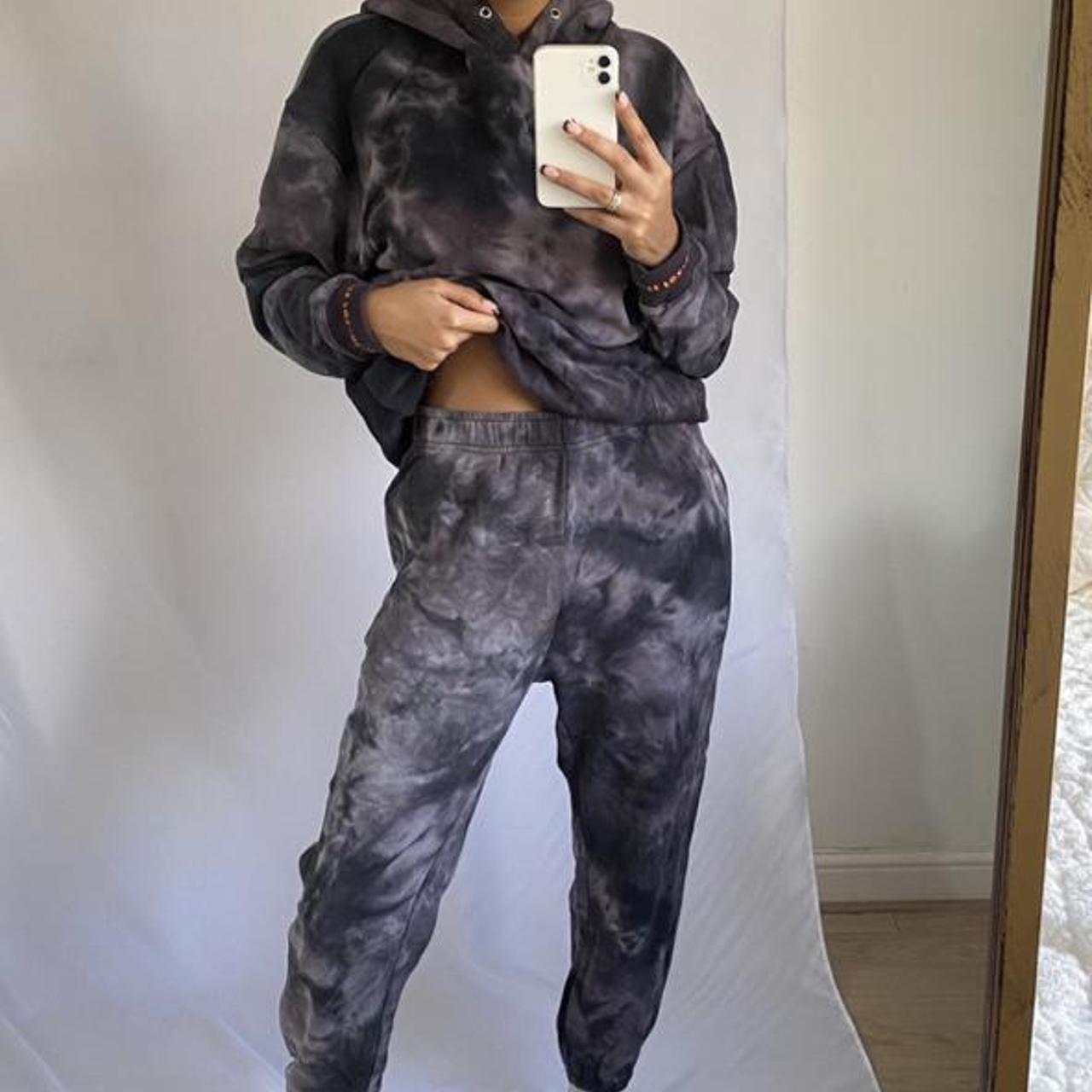 Tie dye hot sale tracksuit womens