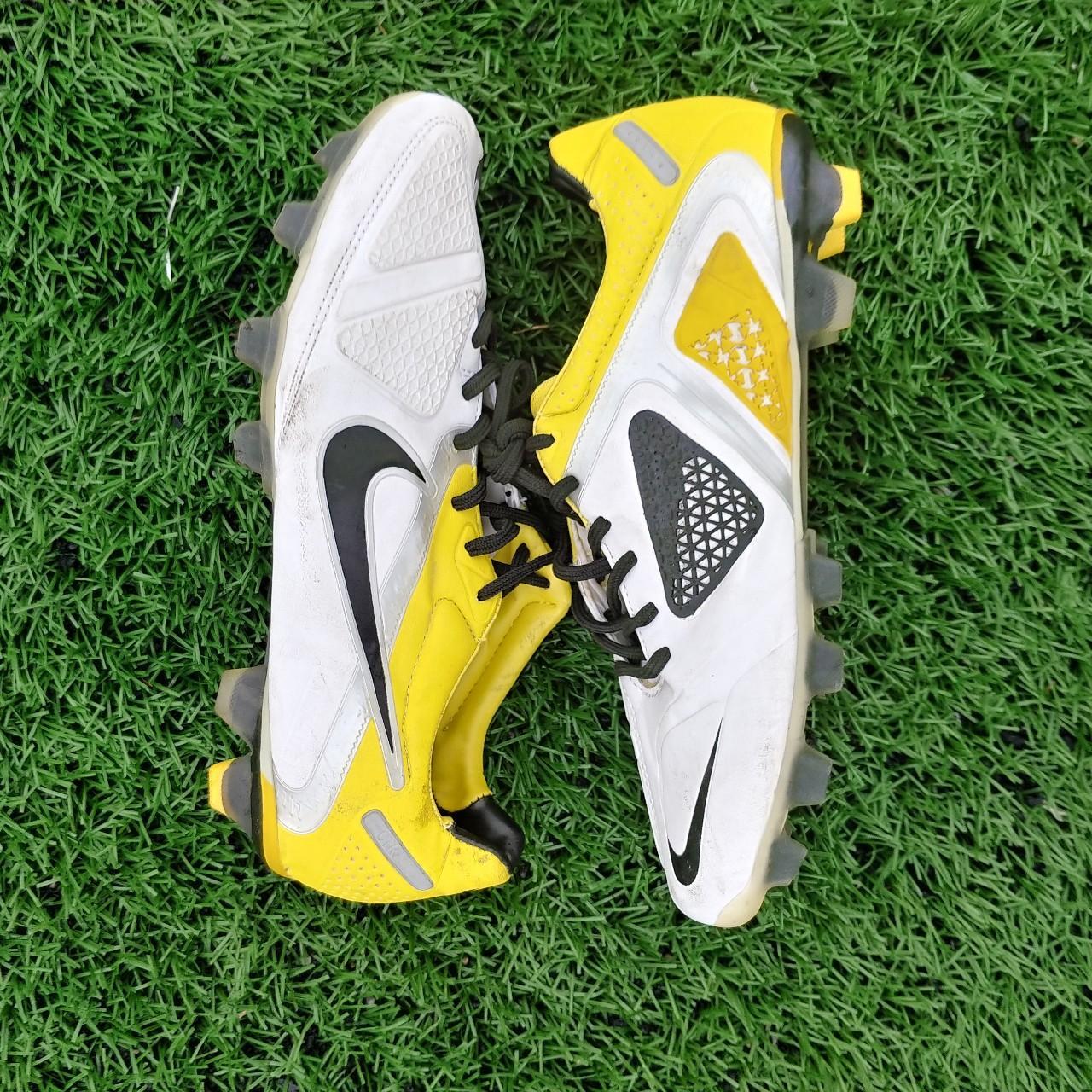 nike ctr360 maestri size 9