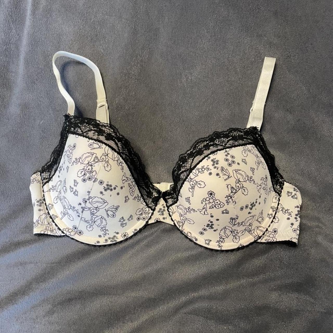 Brand New Without Tags Lace Detail Patterned Bra.... - Depop