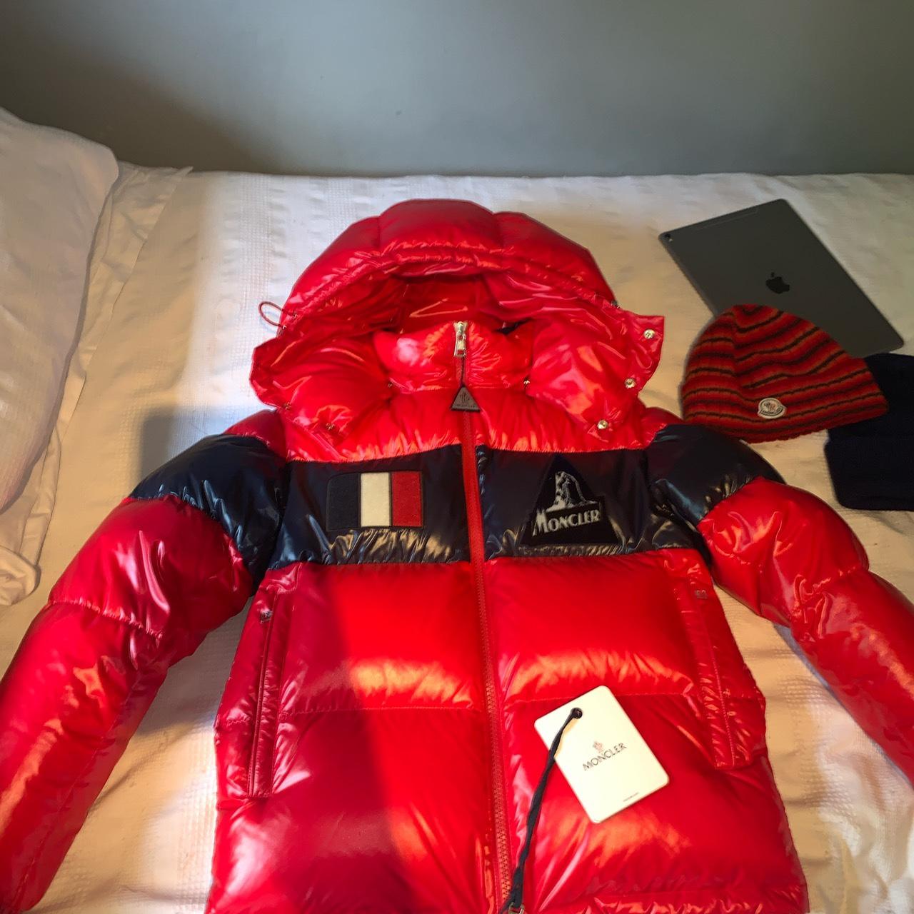 moncler gary red