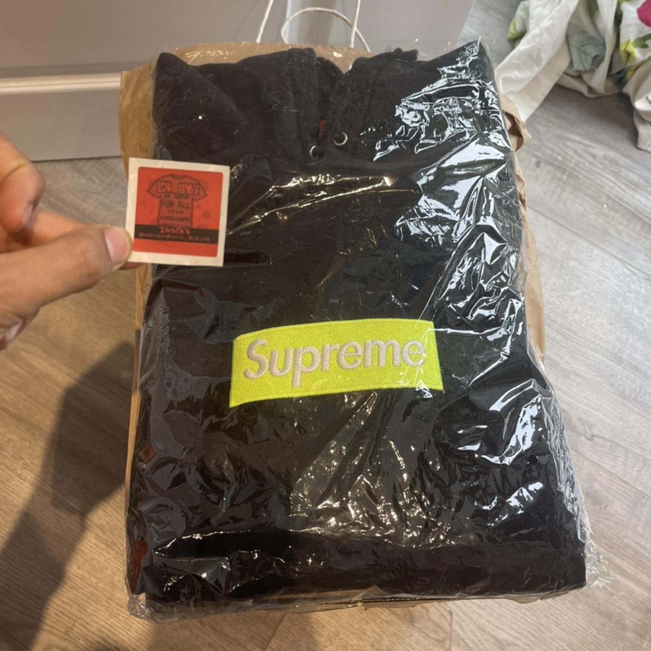 Supreme black and outlet yellow hoodie