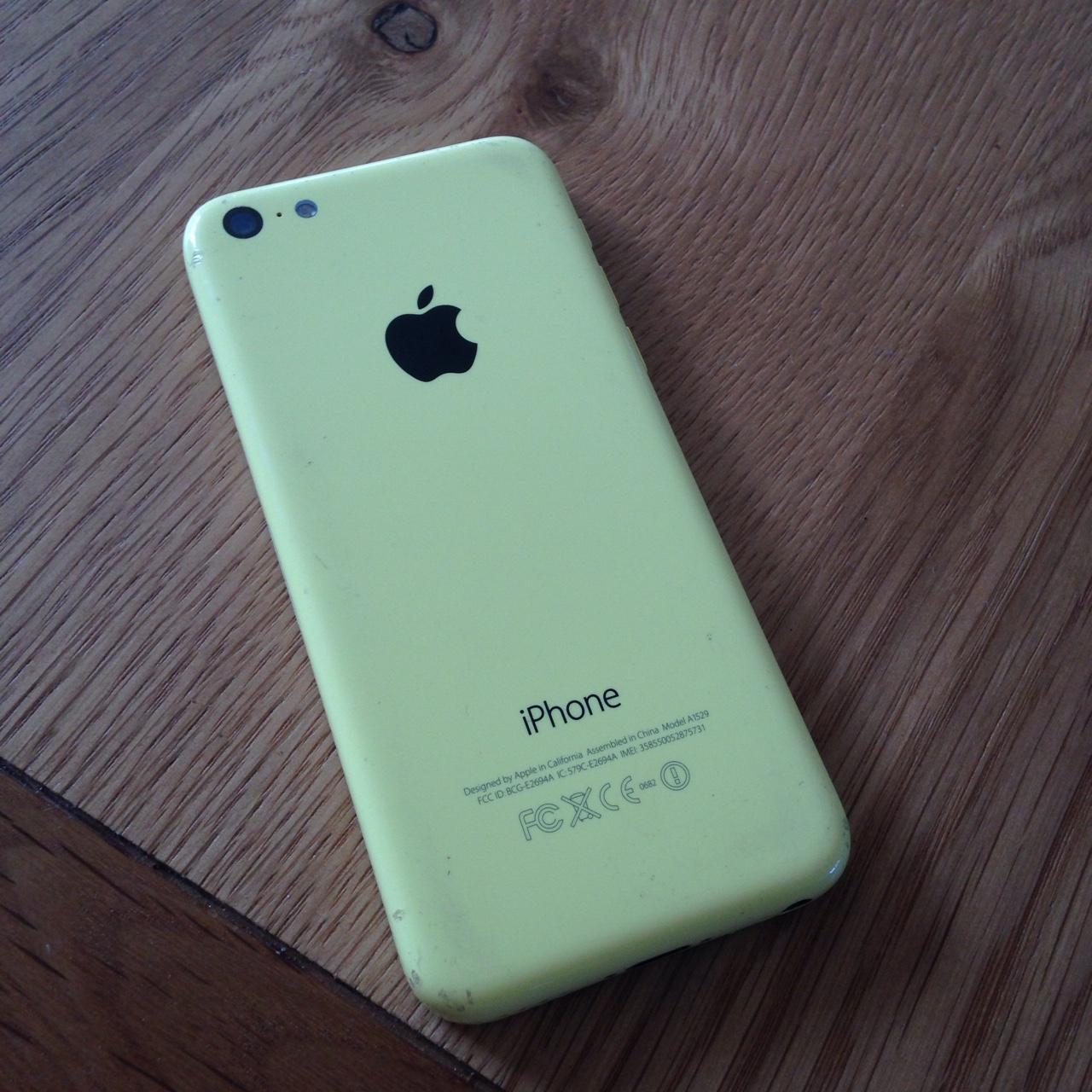 APPLE IPHONE 5C YELLOW 16GB - phone works perfectly,... - Depop