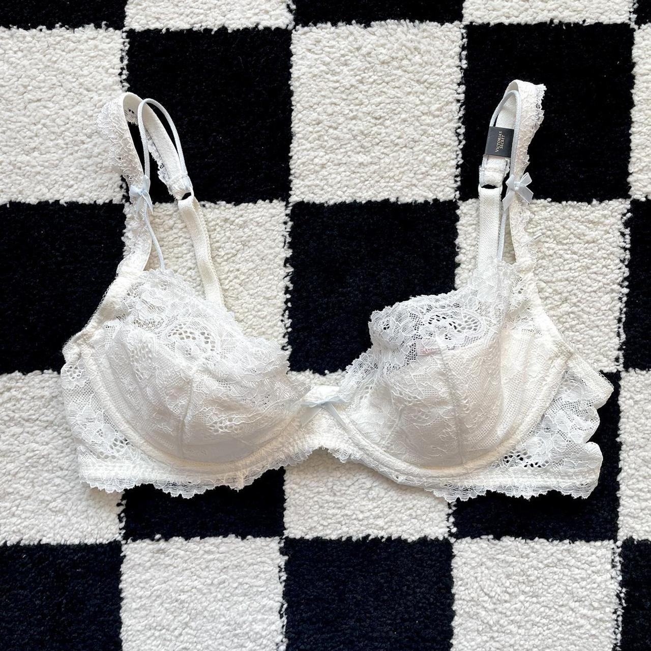 NWT Victoria’s Secret White Lace Bra ($35... - Depop