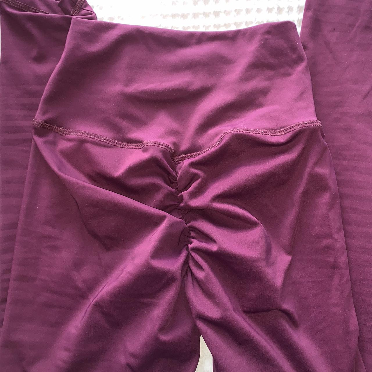 scrunch bum leggings Abs2b grape/purple - Depop