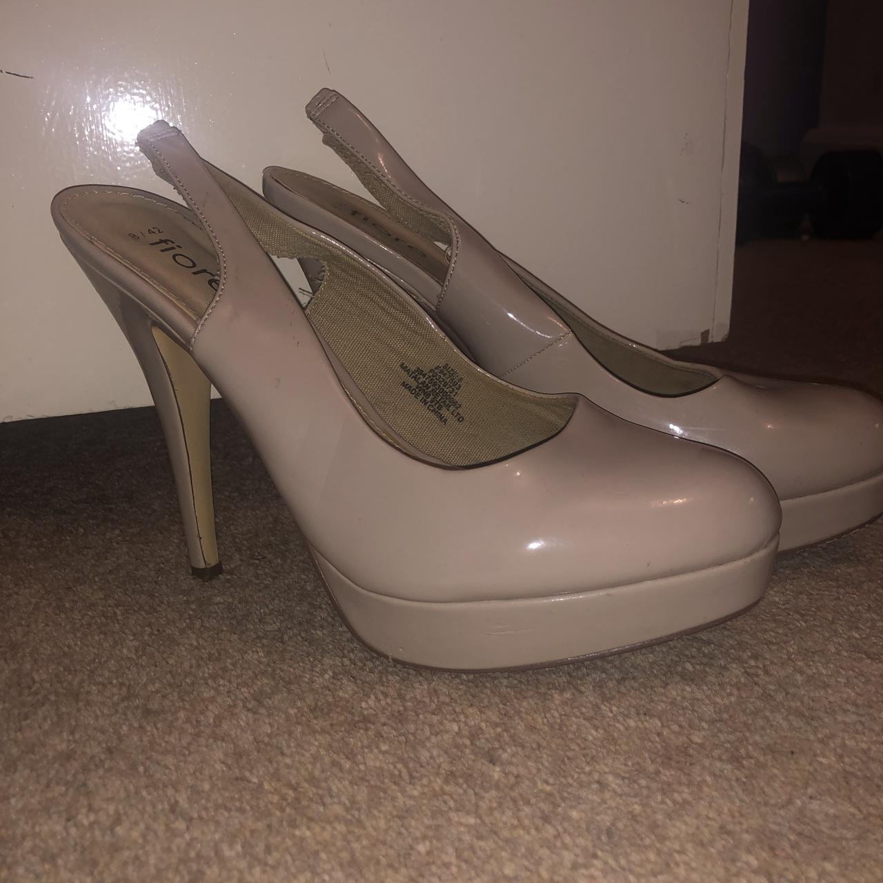 Nude hot sale heels matalan