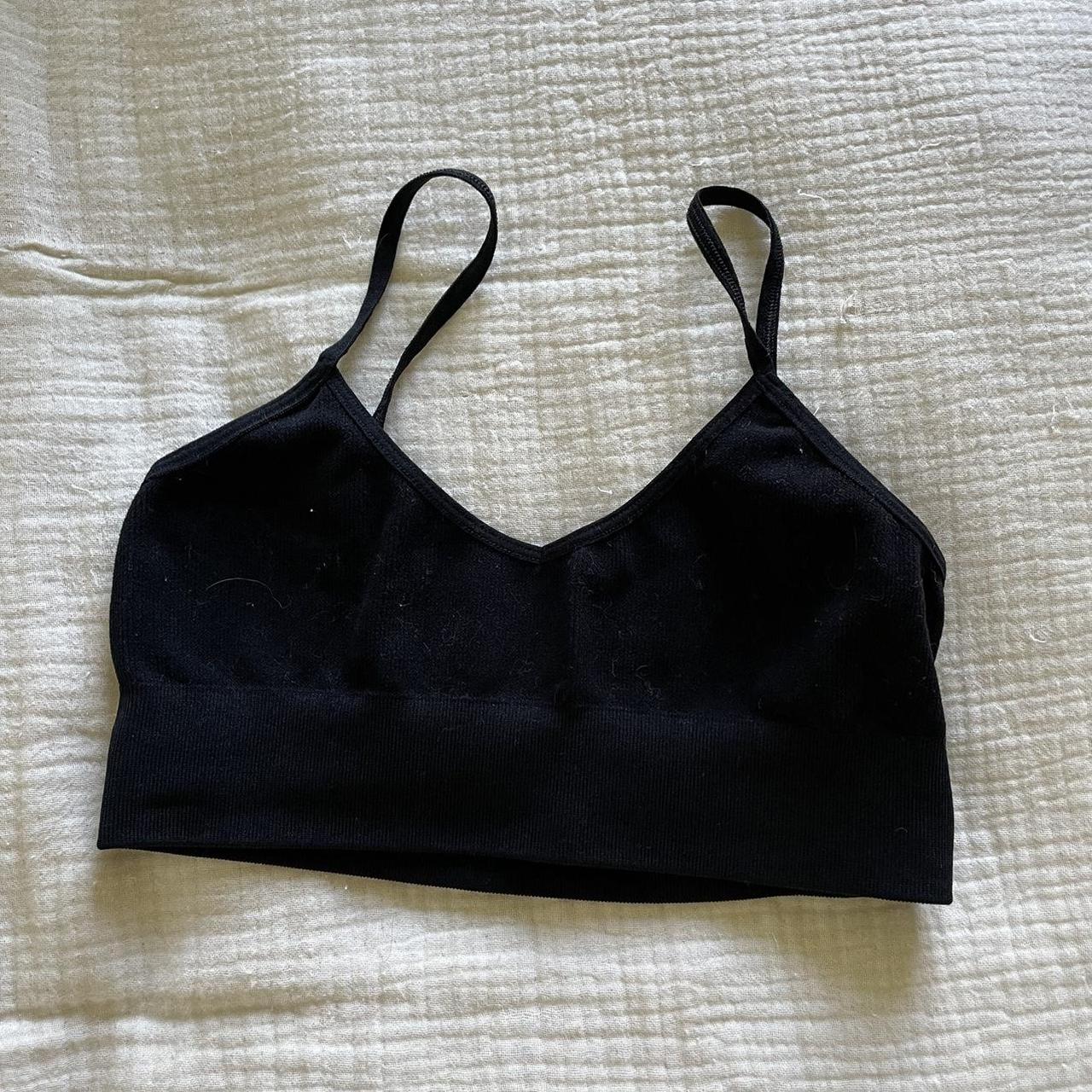 Aritzia Women's Black Crop-top | Depop