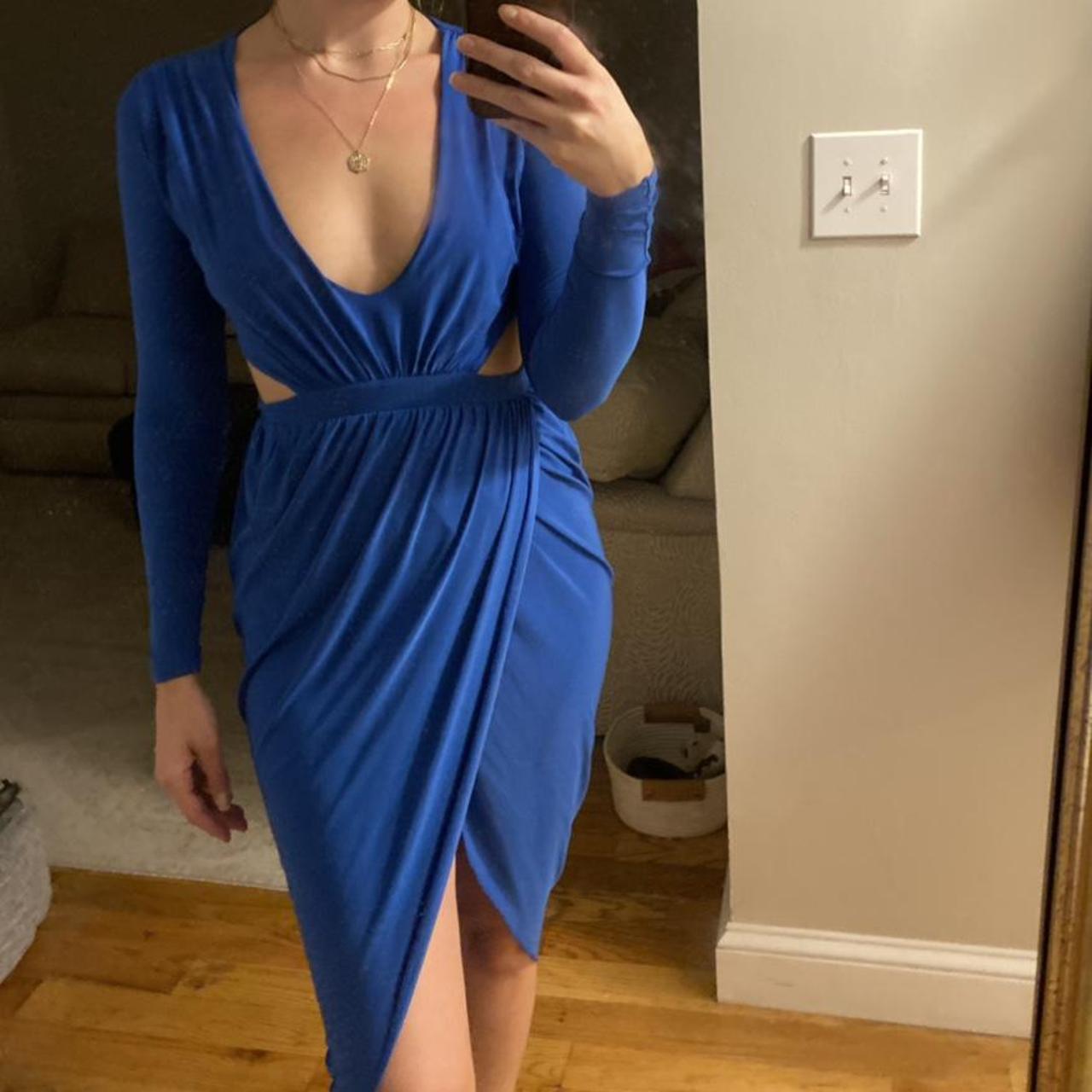 Boohoo blue long sleeve midi dress. This dress has... Depop