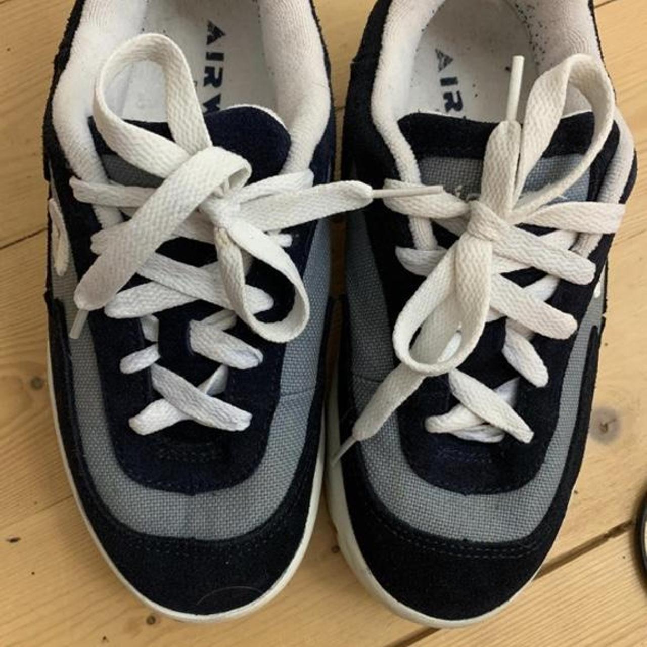 airwalk skate trainers