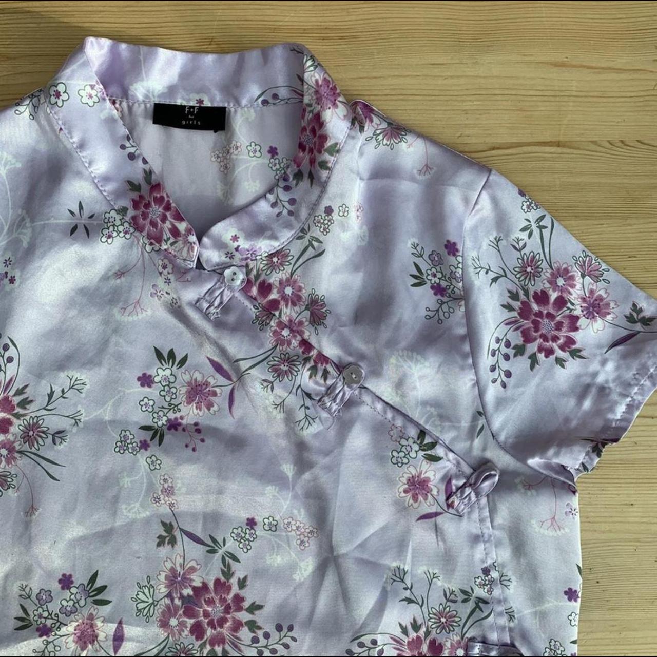 Lilac floral/oriental style top with mandarin collar... - Depop