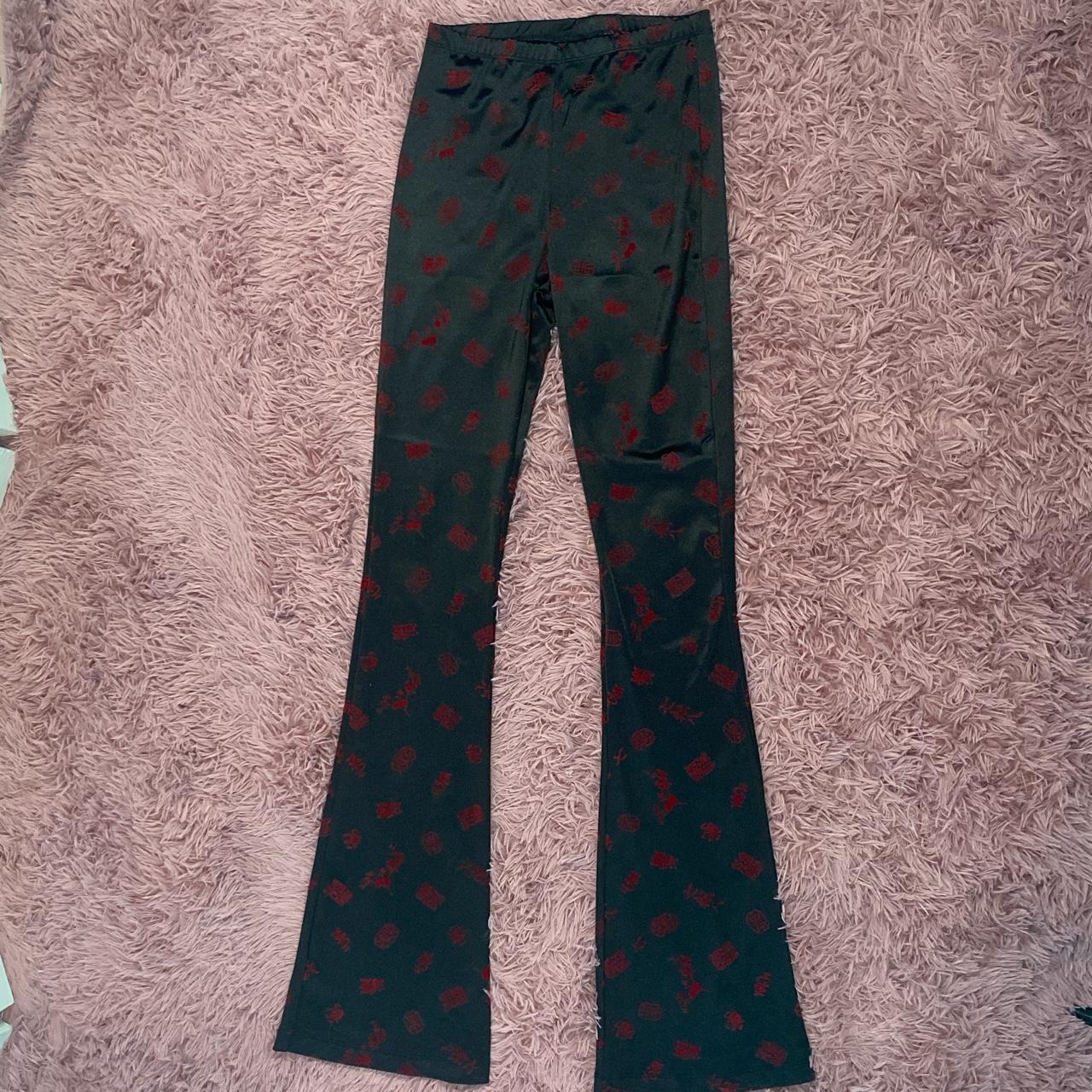 High waisted bootcut pants that make your booty look... - Depop