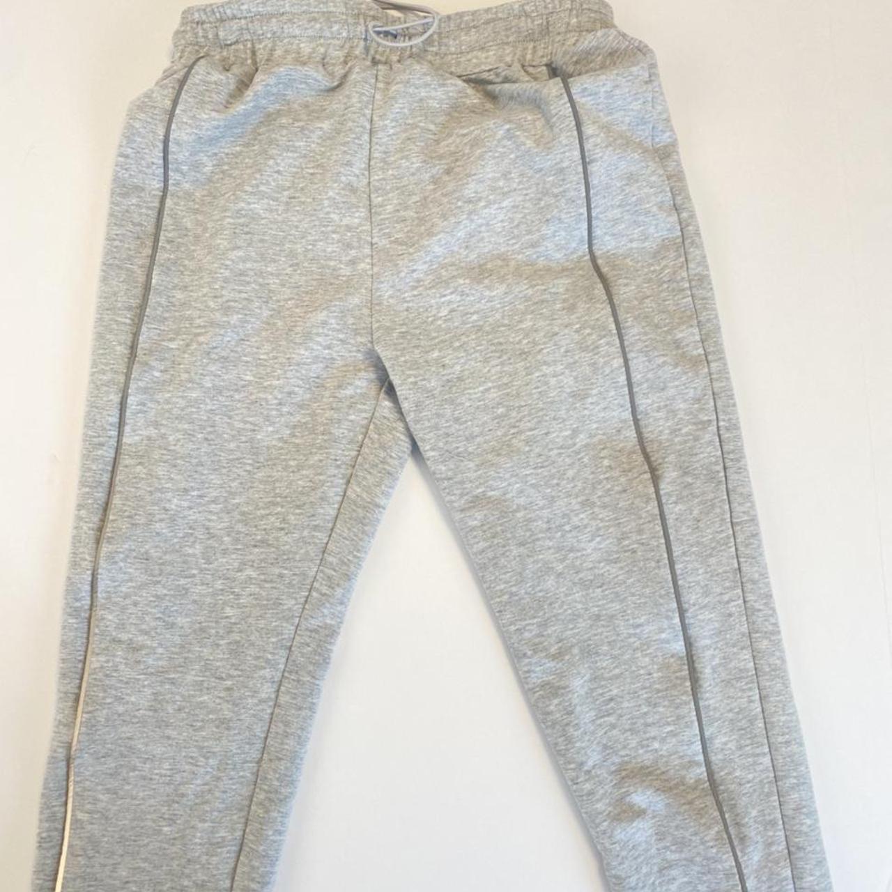 Fashion Nova sweat pants Size small Grey... - Depop