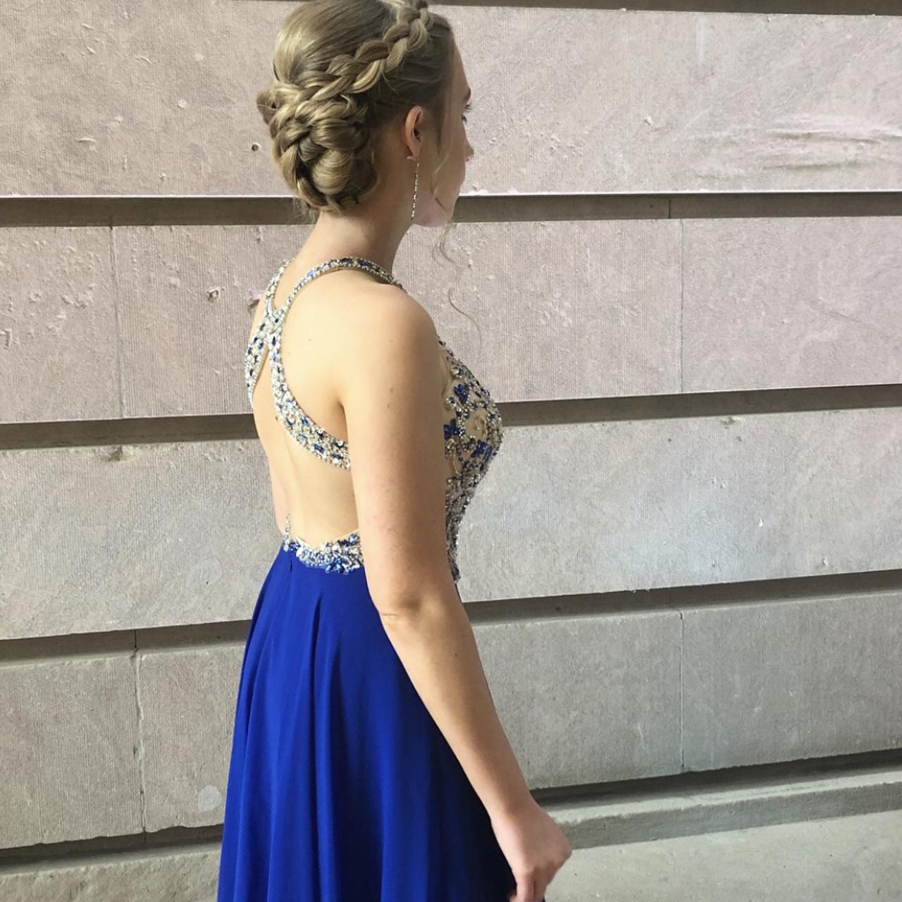 prom dress! only worn once with small alterations to - Depop