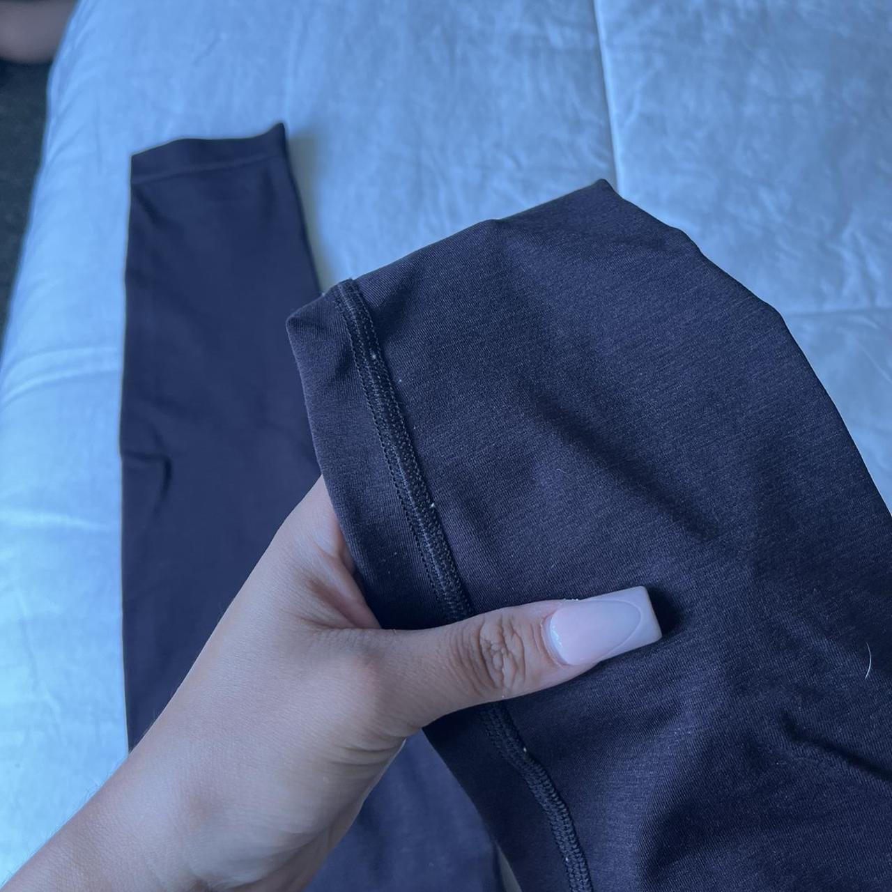 Alphalete leggings in chocolate size xs worn but... Depop