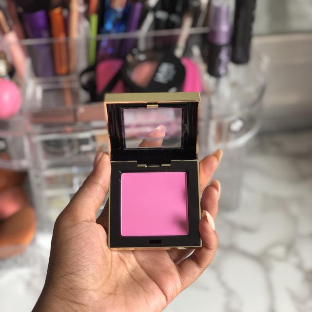 Pretty Vulgar Make Them Blush powder - Prim - Depop