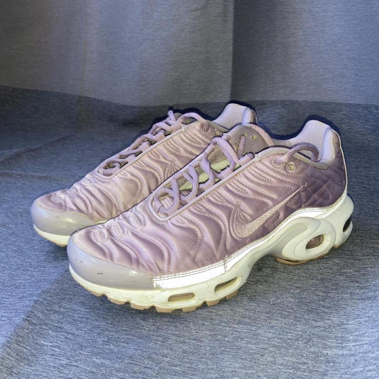 full pink tns