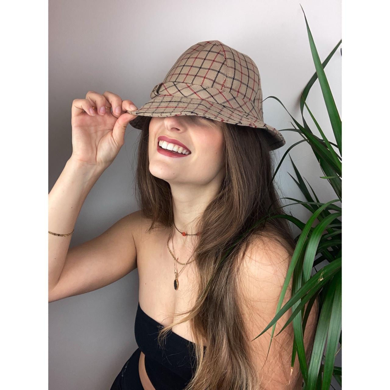 FREE UK DELIVERY Cute vintage Burberry style Depop