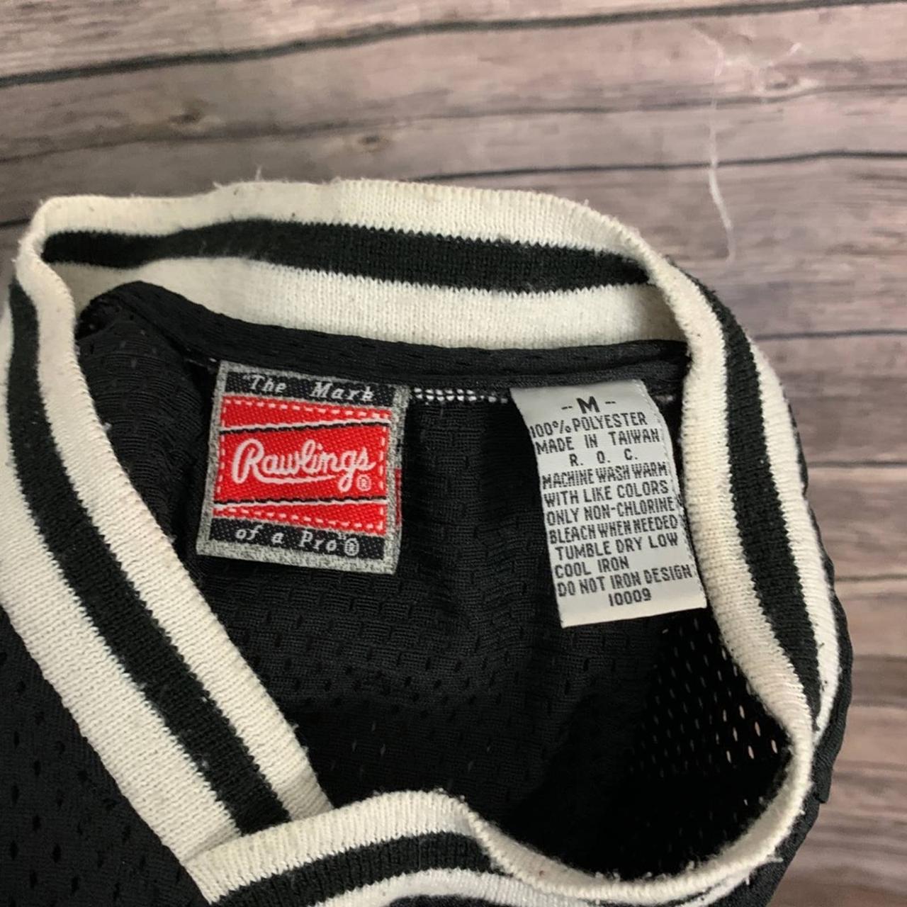In great condition Vintage Orioles Rawlings XL - Depop