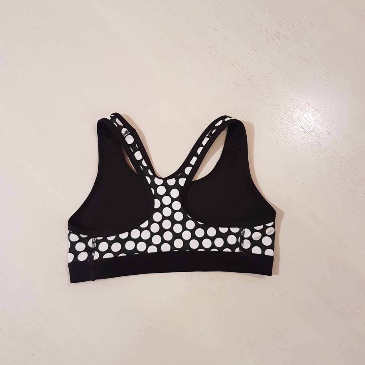 Nike top sportivo brassiere pois tg XS Indissato una - Depop