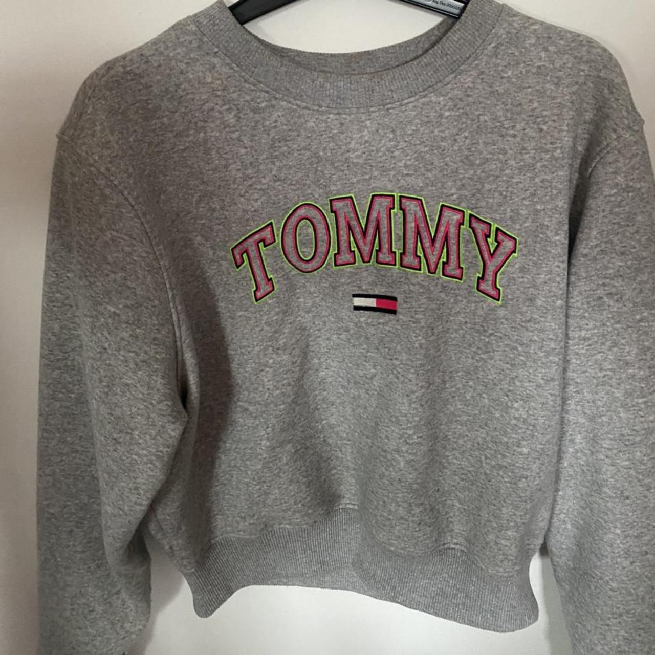 Grey Tommy Hilfiger jumper size XS - Depop