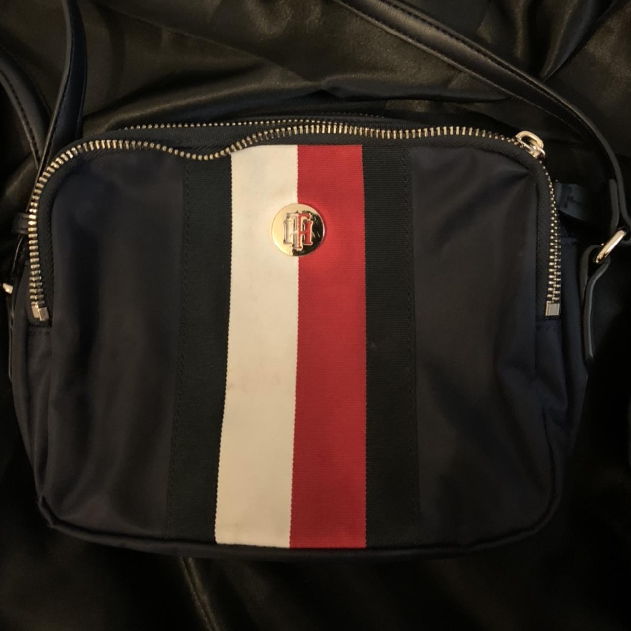 Small Tommy Hilfiger side bag // condition used... Depop