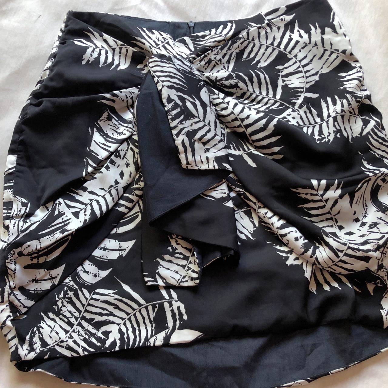 Zara Women's Black and White Skirt (2)