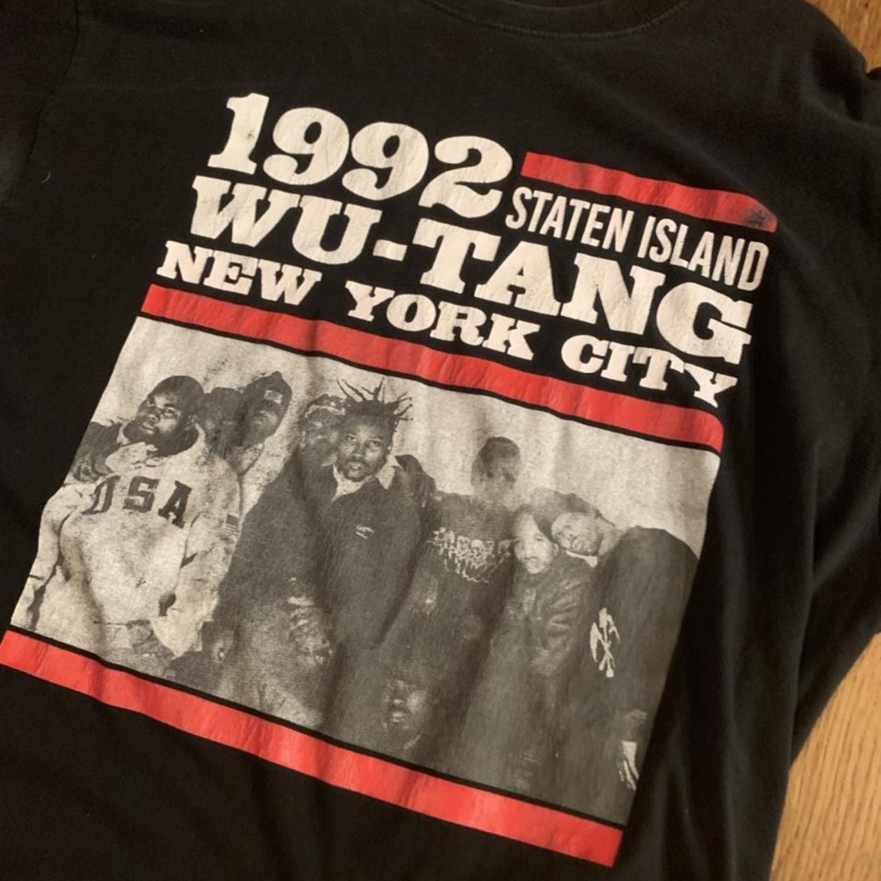  Vintage Staten Island New York T-Shirt : Clothing