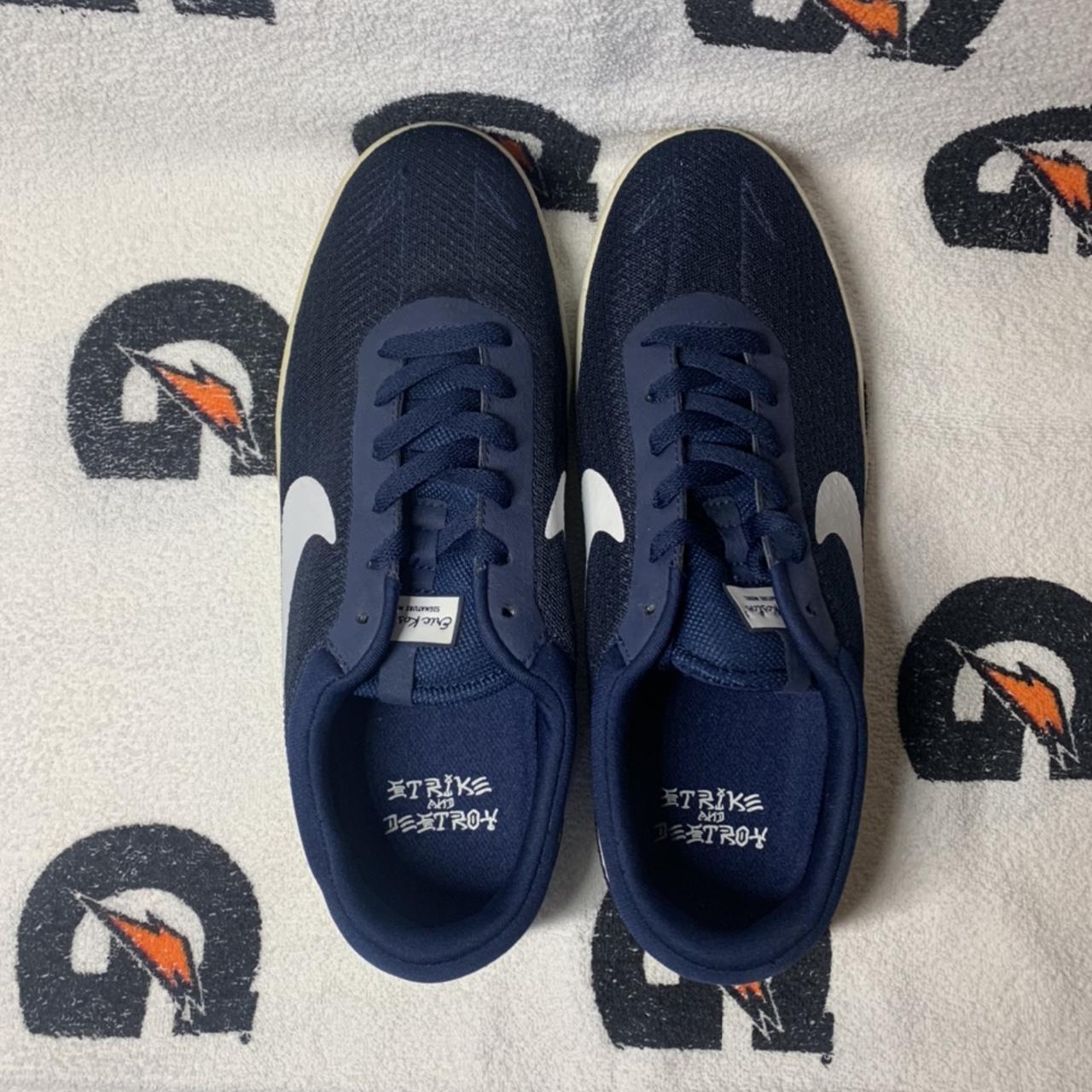 womens nike navy trainers