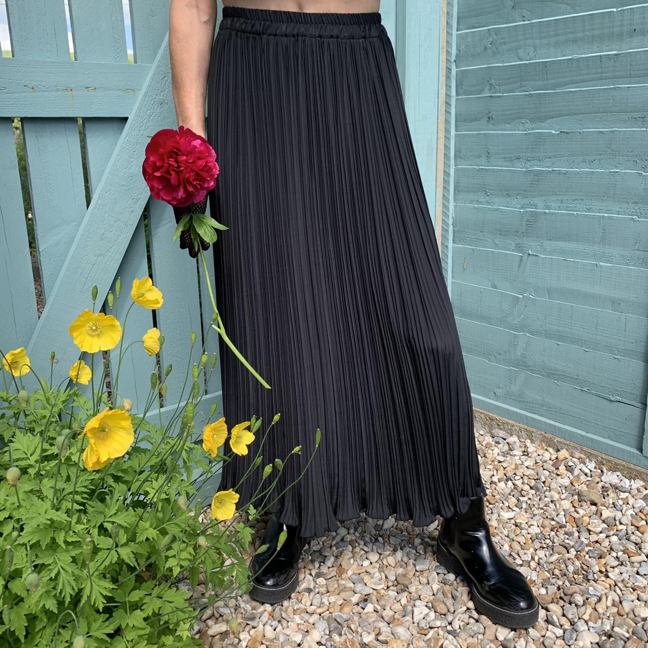Women's Black Skirt (3)