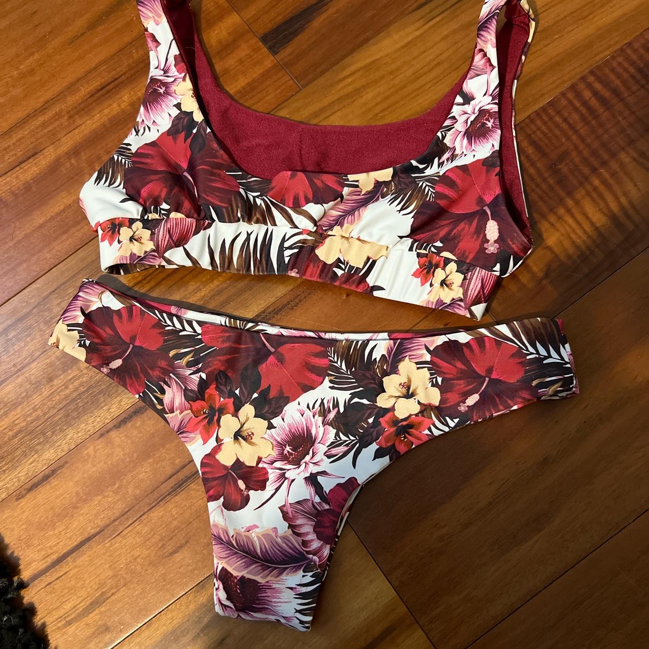 Kulani Kinis bikink set size xsmall. Some fraying on... - Depop