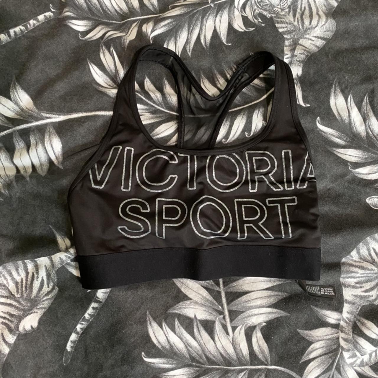 Victoria's Secret sport bra Size: XS Worn once as - Depop