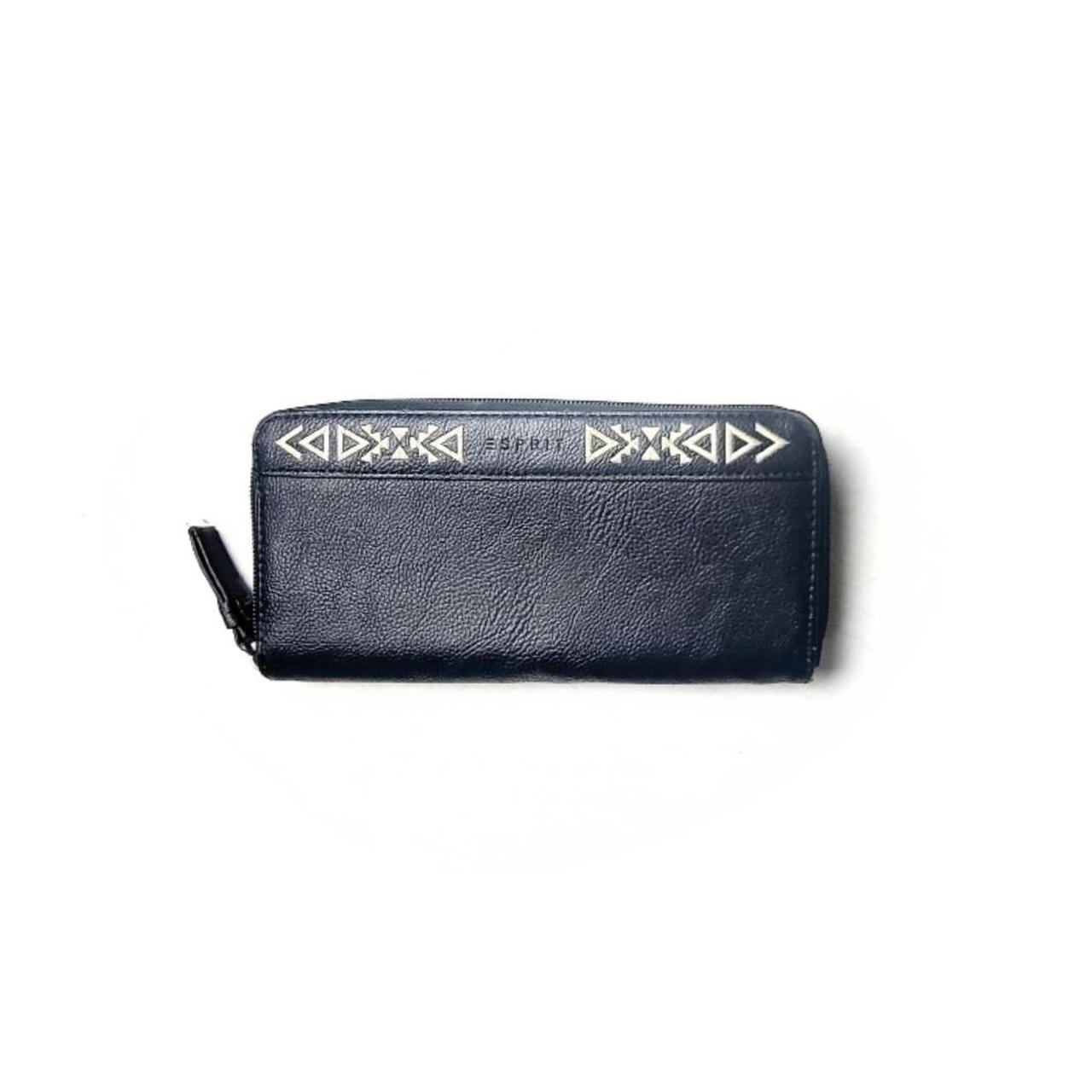 Product Image 1 - Esprit Wallet

Black Leather with white