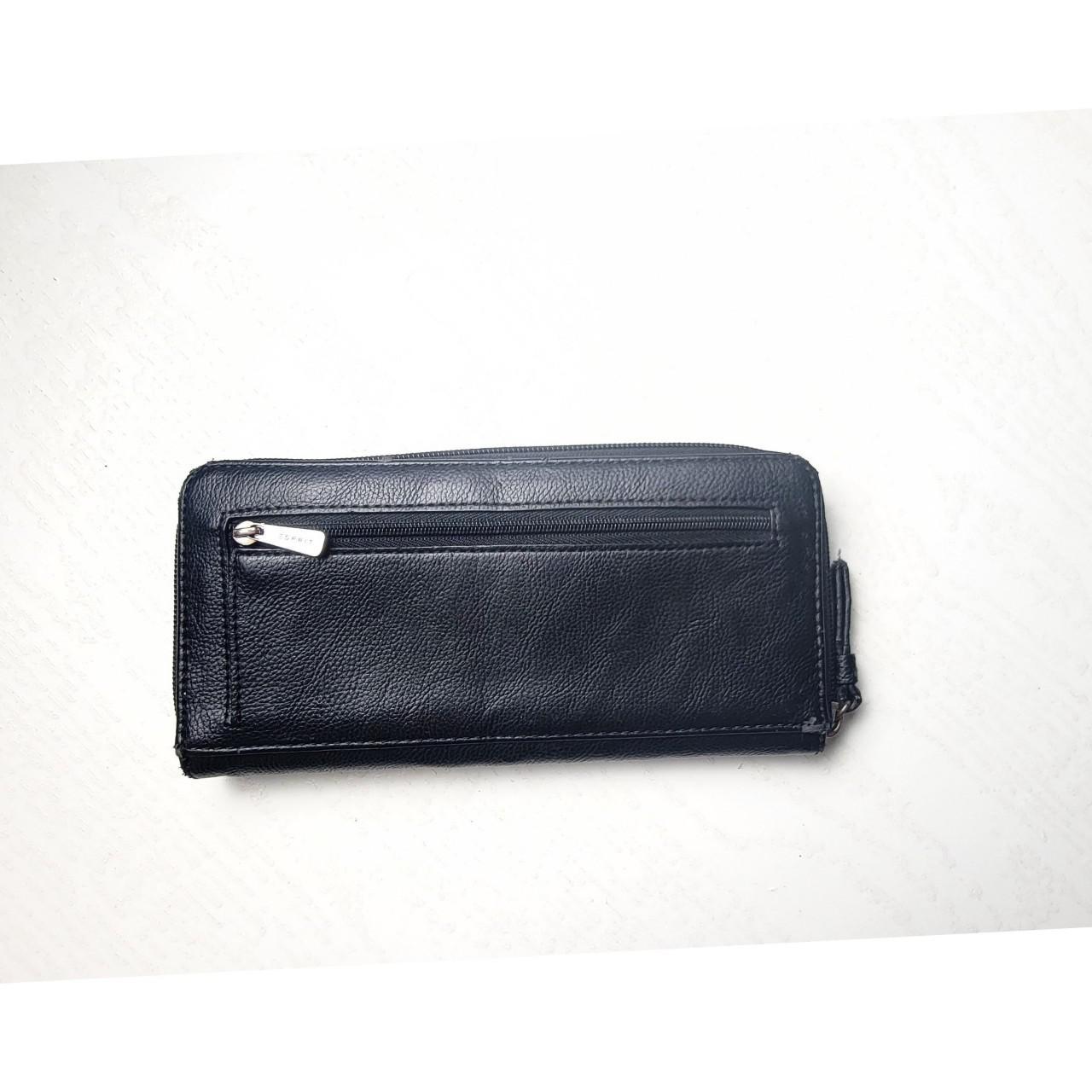 Product Image 2 - Esprit Wallet

Black Leather with white