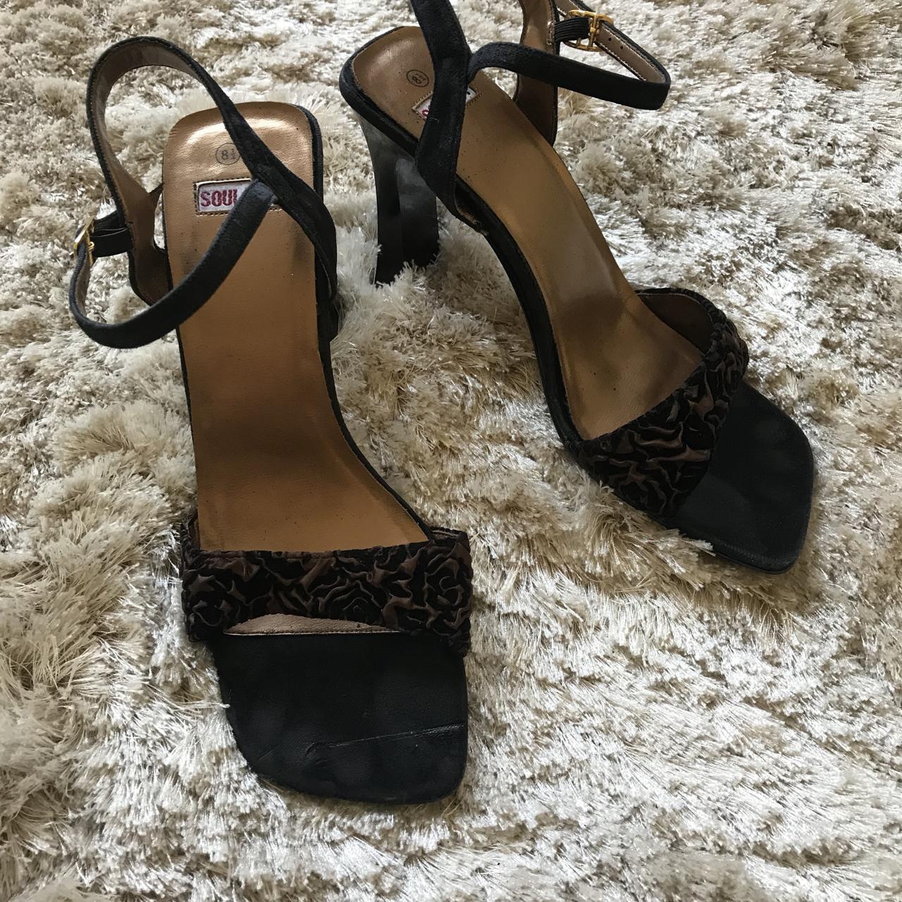 Block Heels Says Size 8.5 But Really Fit Like A - Depop