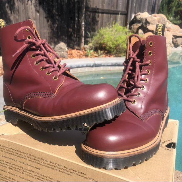 DR. MARTEN s PASCAL II VINTAGE SMOOTH Color Oxblood