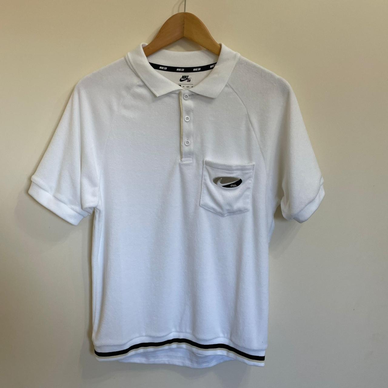 Nike Men's White and Black Polo-shirts | Depop